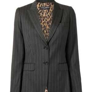 DOLCE & GABBANA Women’s pinstripe, slim cut buttoned blazer. Size 44